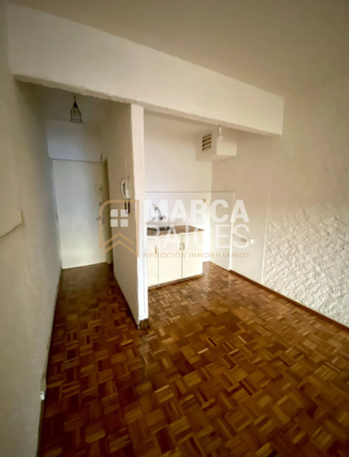 Apartamento ID.1924 - Alquiler Monoambiente. Centro, Montevideo