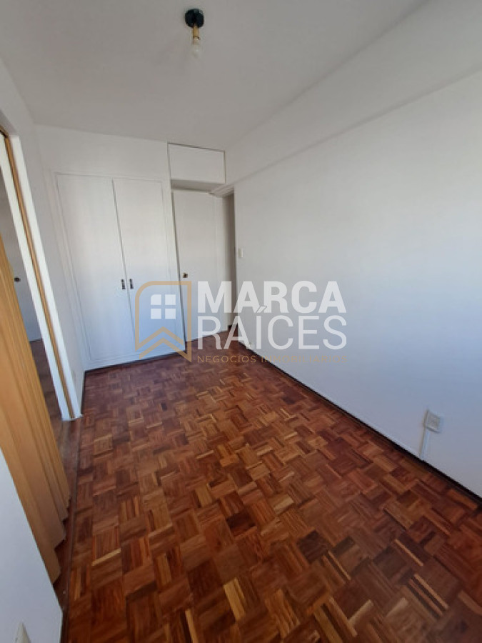 Apartamento ID.1809 - Venta Apartamento 3 dormitorios, 2 baños, con garage. Pocitos, Montevideo