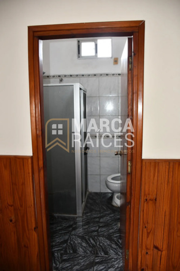 Apartamento ID.2012 - Alquiler Apartamento 4 Dormitorios, 2 Baños. La Blanqueada, Montevideo
