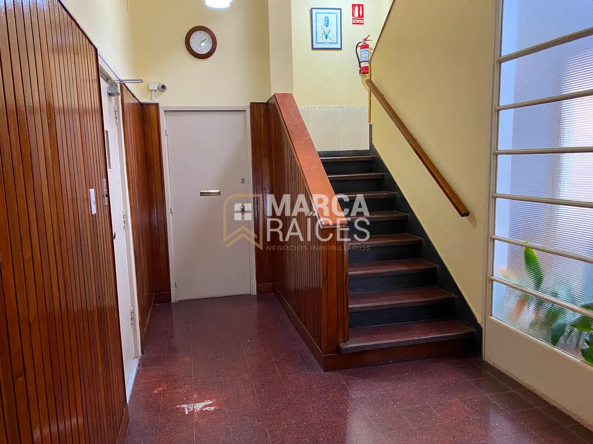 Apartamento ID.1384 - Alquiler Apartamento 1 Dormitorio Amueblado Centro Balcón Montevideo