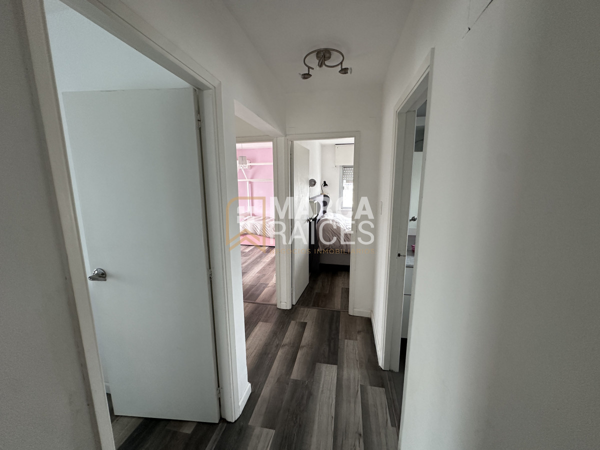 Apartamento ID.1289 - Venta Apartamento 3 Dormitorios 2 baños garage frente a la rambla malvin sur Montevideo