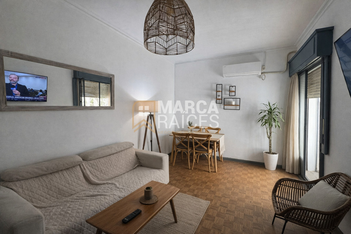 Apartamento ID.1952 - Alquiler Apartamento 1 Dormitorio Patio Centro Sur Montevideo