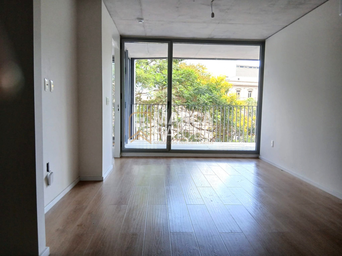 Apartamento ID.1934 - Alquiler Apartamento 1 Dormitorio con patio Centro Sur Montevideo