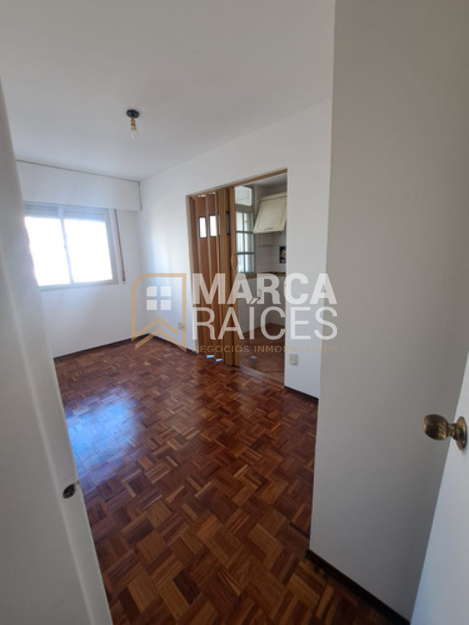 Apartamento ID.1809 - Venta Apartamento 3 dormitorios, 2 baños, con garage. Pocitos, Montevideo