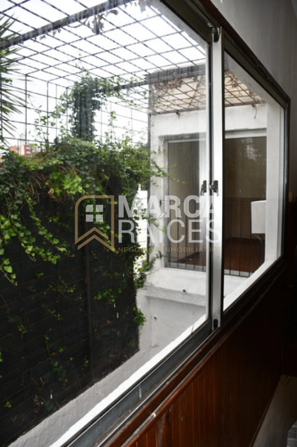 Apartamento ID.2012 - Alquiler Apartamento 4 Dormitorios, 2 Baños. La Blanqueada, Montevideo