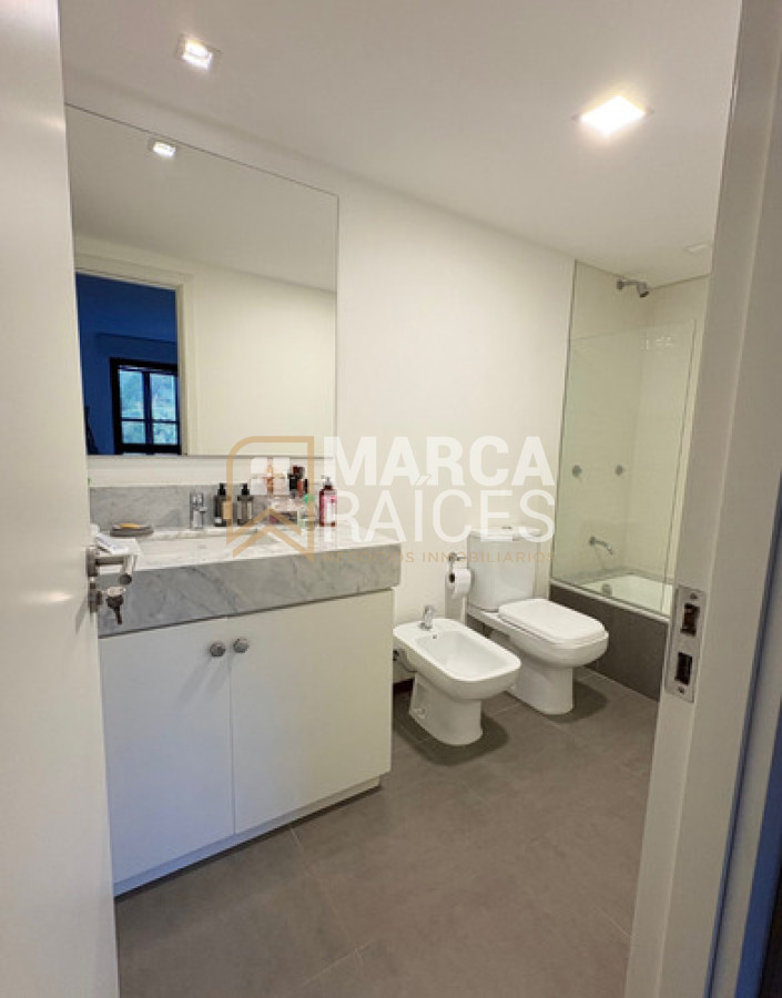 Apartamento ID.1566 - Alquiler apartamento con piscina en Carrasco, Montevideo. 