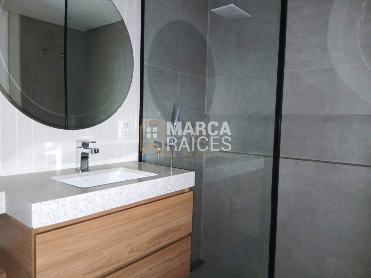 Apartamento ID.1934 - Alquiler Apartamento 1 Dormitorio con patio Centro Sur Montevideo