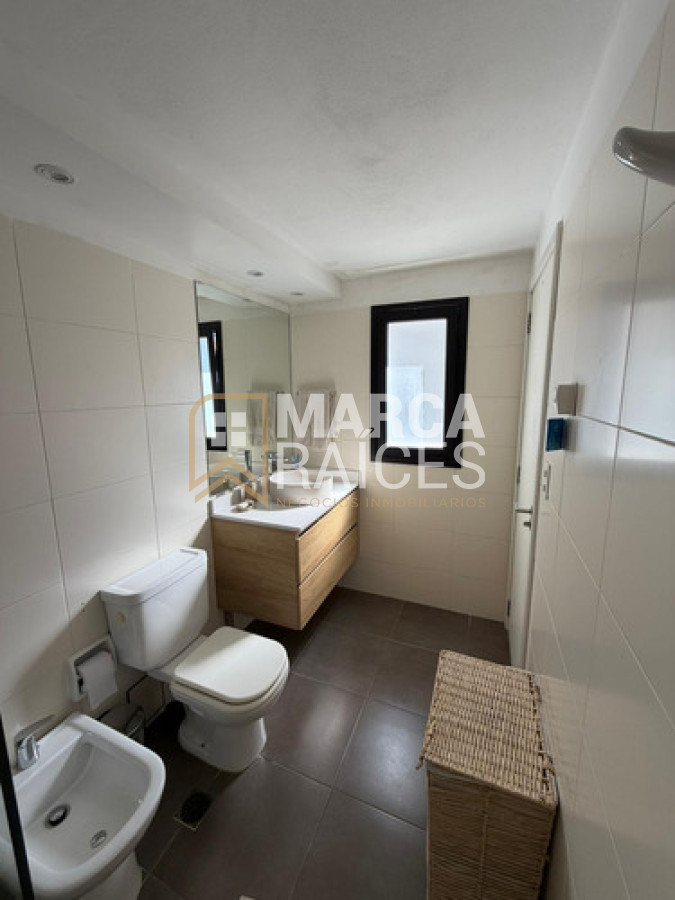 Apartamento ID.1858 - Apartamento en Alquiler 2 Dormitorios, 2 Baños. Barra de Carrasco, Canelones