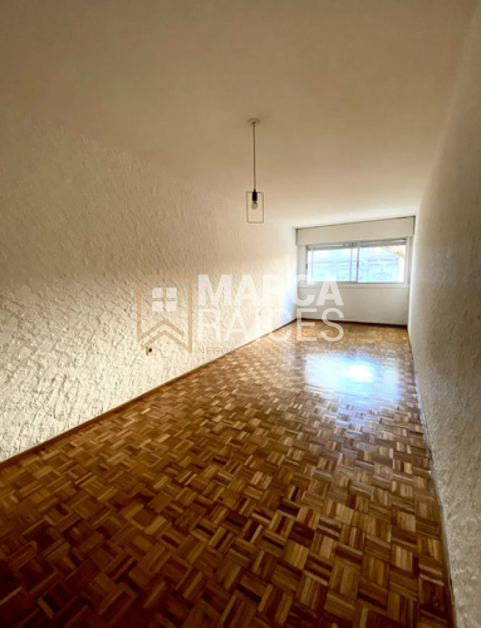 Apartamento ID.1924 - Alquiler Monoambiente. Centro, Montevideo