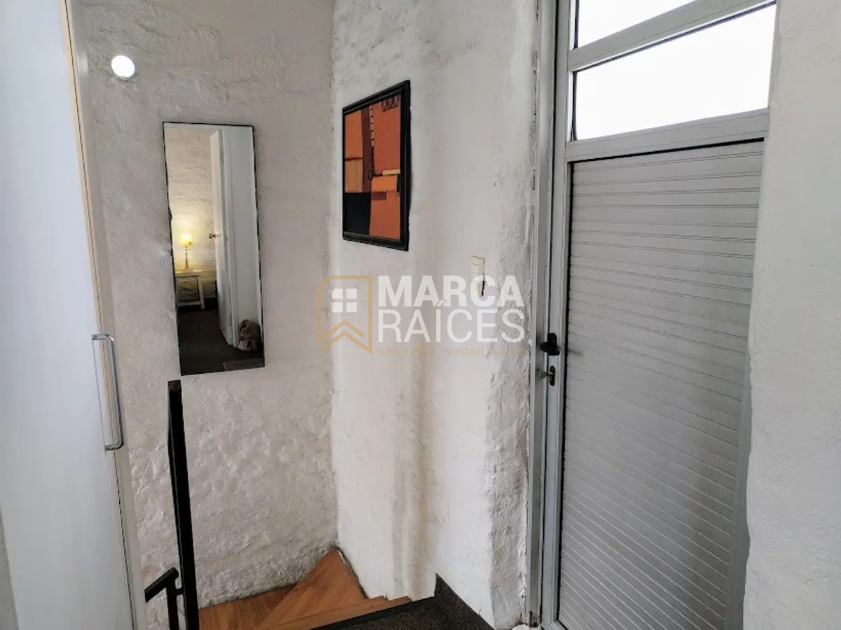 Apartamento ID.1327 - Alquier Duplex 2 Dormitorios Totalmente Amoblado Aguada Montevideo