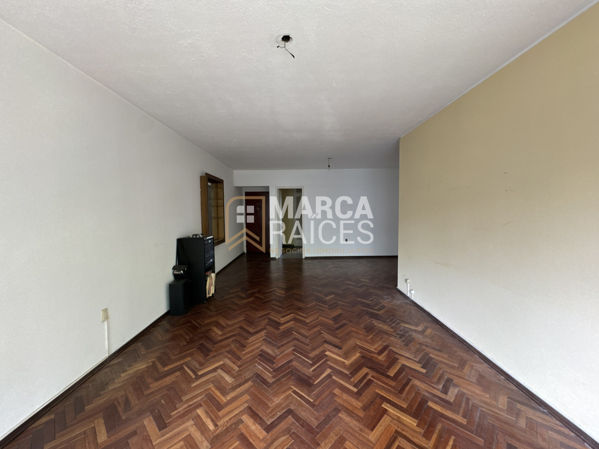 Apartamento ID.1199 - Venta Apartamento 4 Dormitorios 2 baños Garage Punta Carretas Montevideo