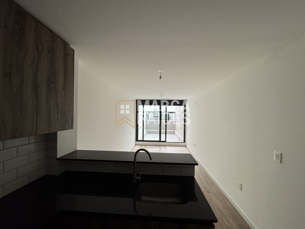 Apartamento ID.999 - Venta Apartamento 1 Dormitorio a estrenar con patio Cordon Montevideo