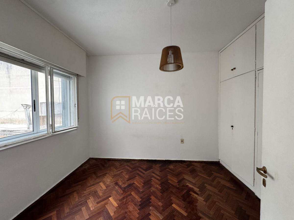 Apartamento ID.1974 - DAlquiler Apartamento 1 Dormitorio Segundo Piso por Escalera Pocitos Montevideo