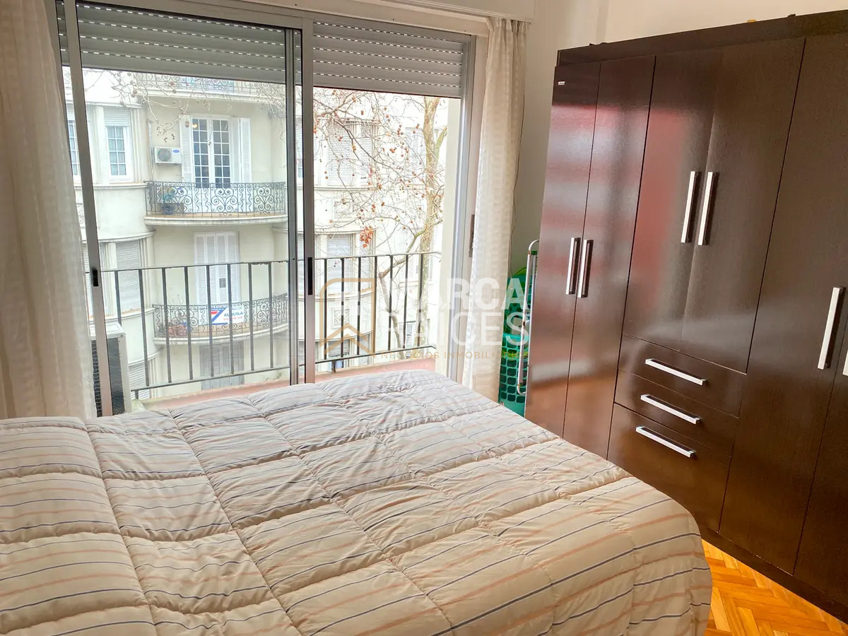 Apartamento ID.1384 - Alquiler Apartamento 1 Dormitorio Amueblado Centro Balcón Montevideo