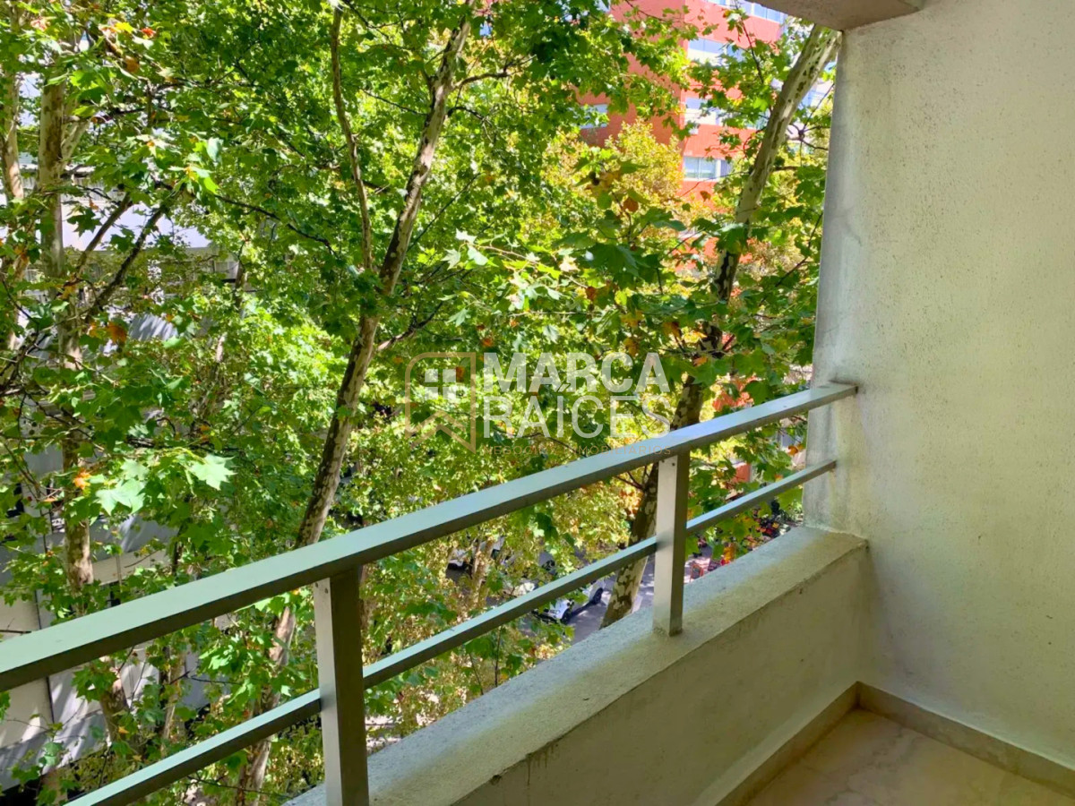 Apartamento ID.1962 - Alquiler Apartamento 1 Dormitorio Piso Alto Pocitos Montevideo
