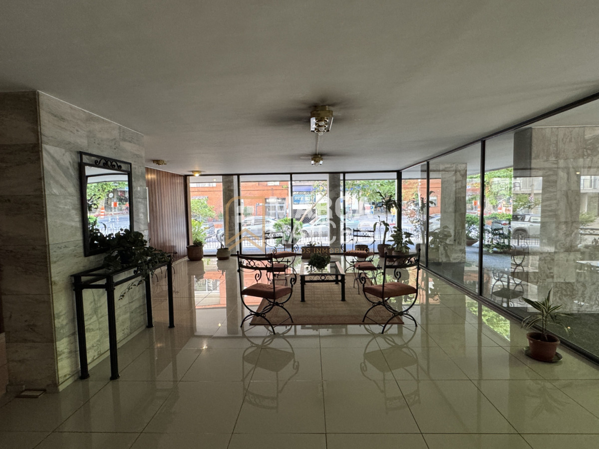 Apartamento ID.1734 - Venta Apartamento 4 dormitorios 3 baños Garage Pocitos Montevideo