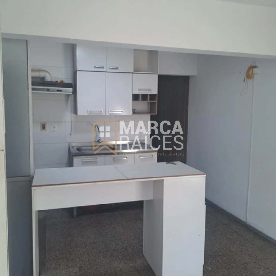 Apartamento ID.2022 - Alquiler Apartamento 2 Dormitorios Centro Montevideo