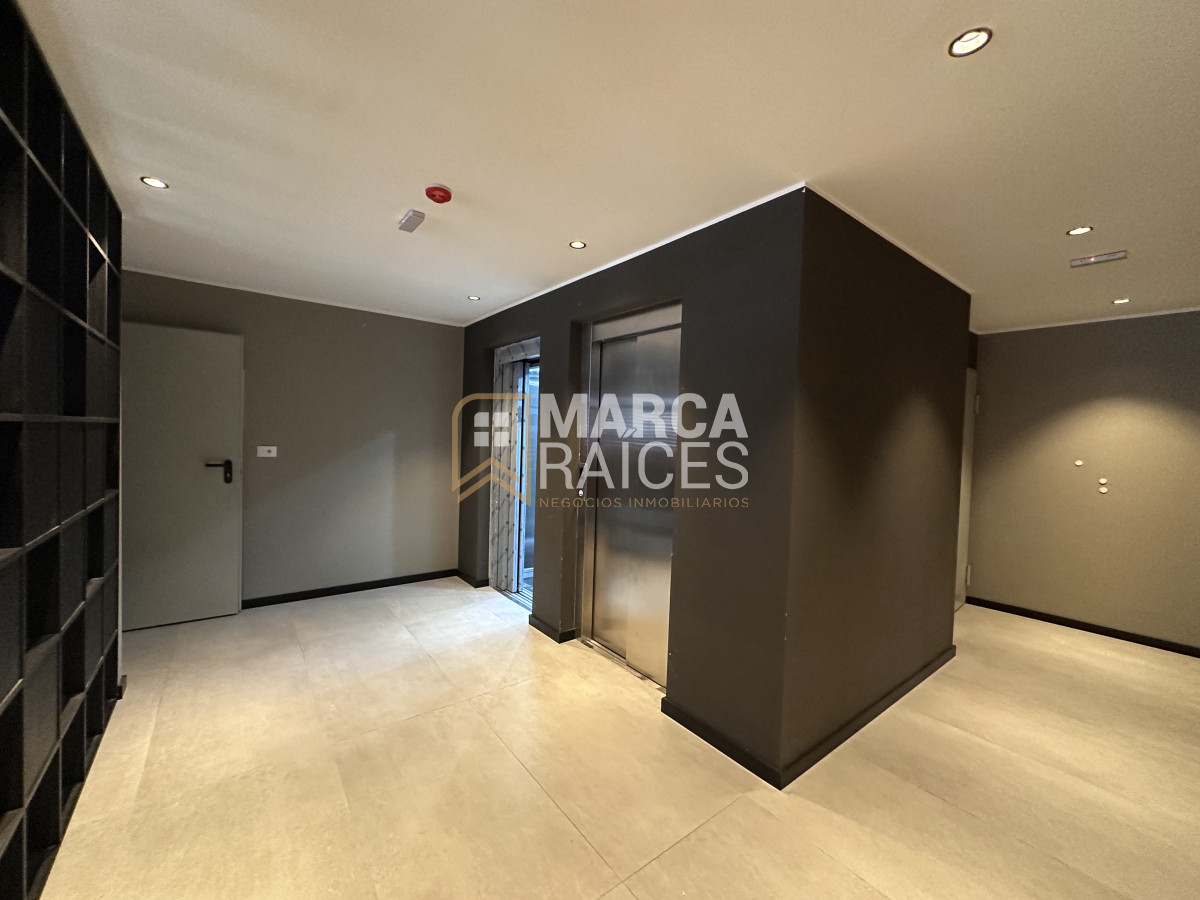Apartamento ID.1011 - Venta Apartamento 1 Dormitorio a estrenar con cochera Barrio Sur Montevideo