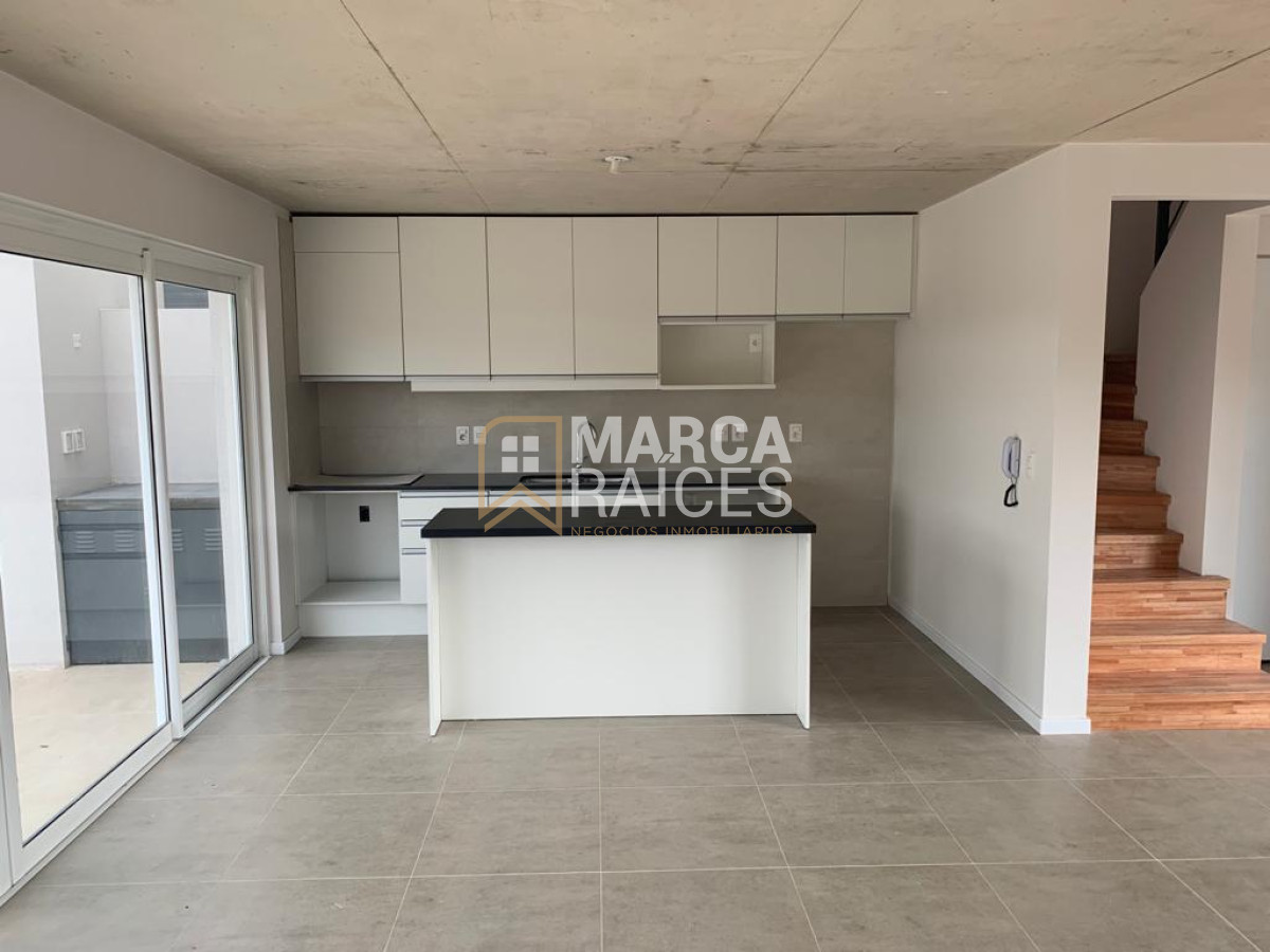 Apartamento ID.793 - Venta Casa 3 Dormitorios 2 Baños Parrillero Barra de Carrasco