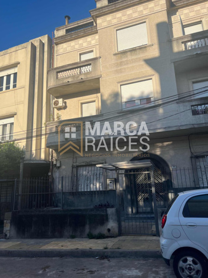 Apartamento ID.1377 - Alquiler Apartamento 2 Dormitorios  Pocitos Planta Baja Patio Montevideo