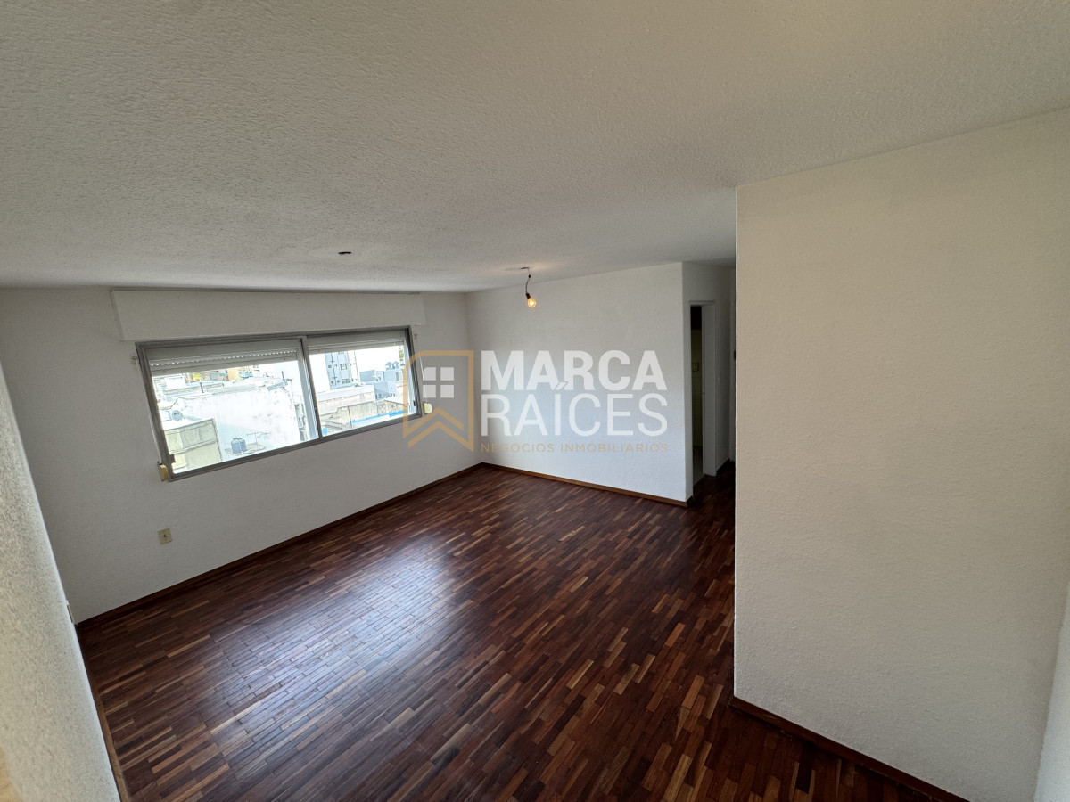 Apartamento ID.828 - Alquiler Apartamento 2 Dormitorios Luminoso Cordon Montevideo