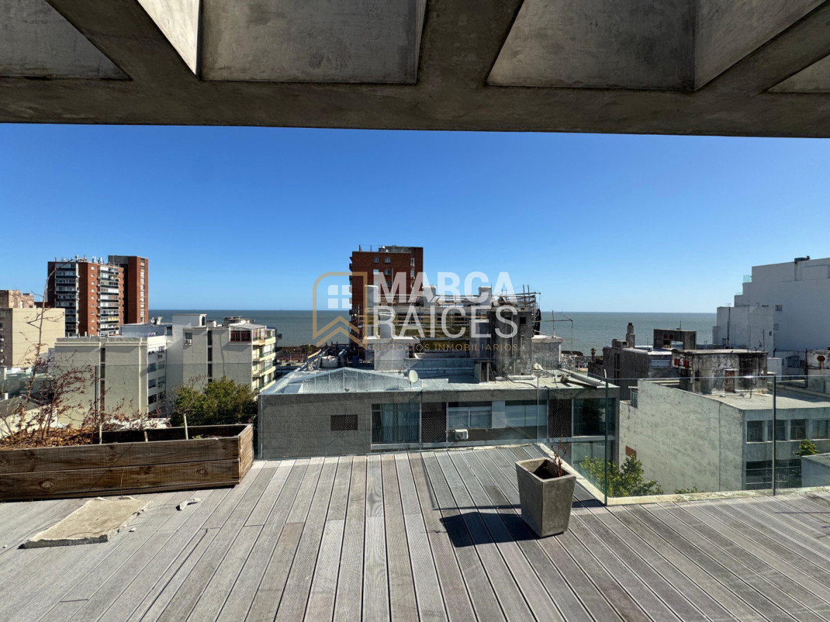 Apartamento ID.1791 - Alquiler Apartamento Penthouse 2 Dormitorios Centro Montevideo
