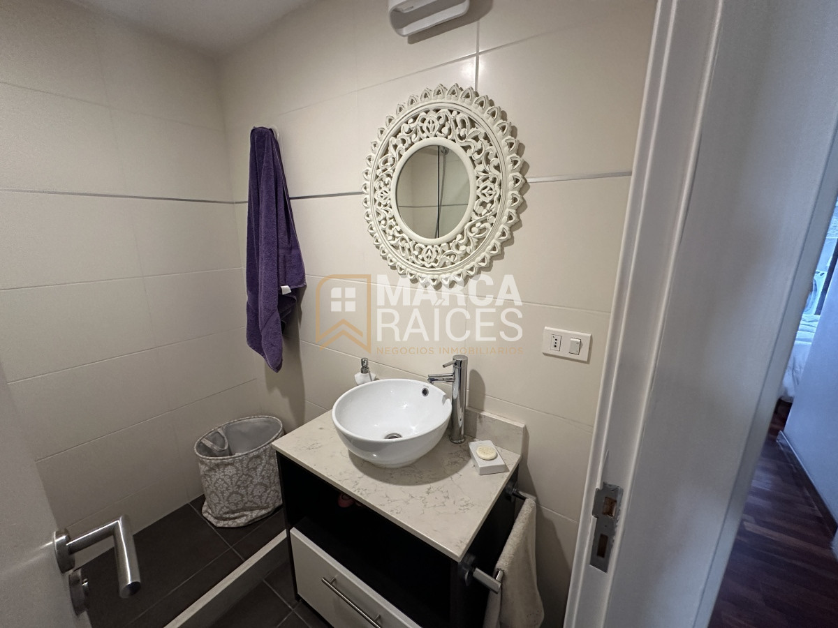 Apartamento ID.1043 - Venta Hermoso Apartamento 3 Dormitorios 3 Baños Balcon Patio Parrillero Pocitos Montevideo