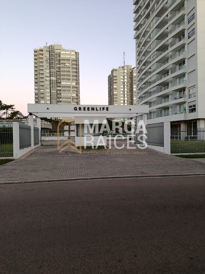 Apartamento ID.1536 - Venta apartamento 2 dormitorios en Barrio Cantegril, Punta del Este. 