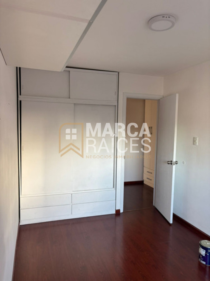 Apartamento ID.1744 - Alquiler Apartamento 3 Dormitorios, 1 Baño, Centro, Montevideo