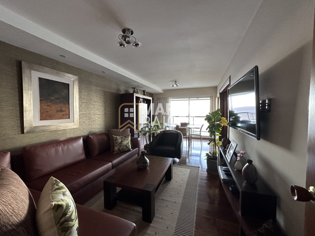 Apartamento ID.888 - Venta Espectacular Apartamento Sobre Rambla 4 Dormitorios Garage Doble Punta Carretas Montevideo