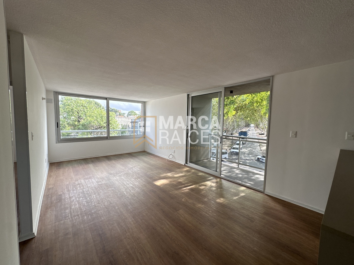 Apartamento ID.699 - Alquiler Apartamento 2 Dormitorios Balcon Cochera Complejo Cerrado Prado Montevideo