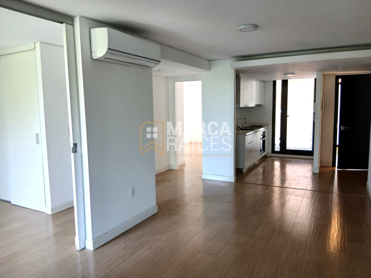 Apartamento ID.1790 - Alquiler Apartamento 2 Dormitorios Centro Montevideo
