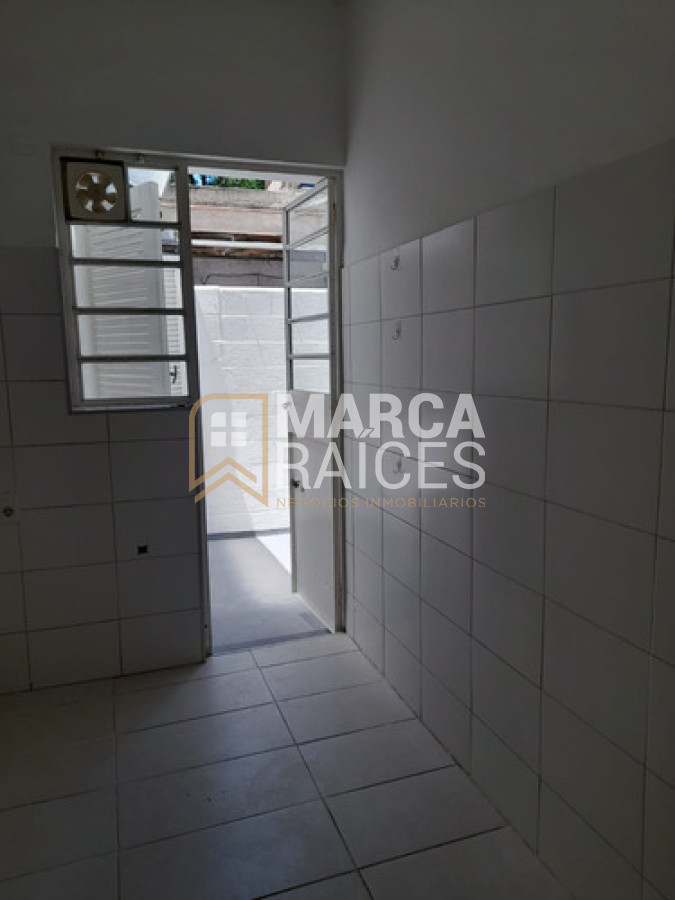 Apartamento ID.1816 - Alquiler Apartamento 2 Dormitorios, planta baja con patio. La Blanqueada, Montevideo