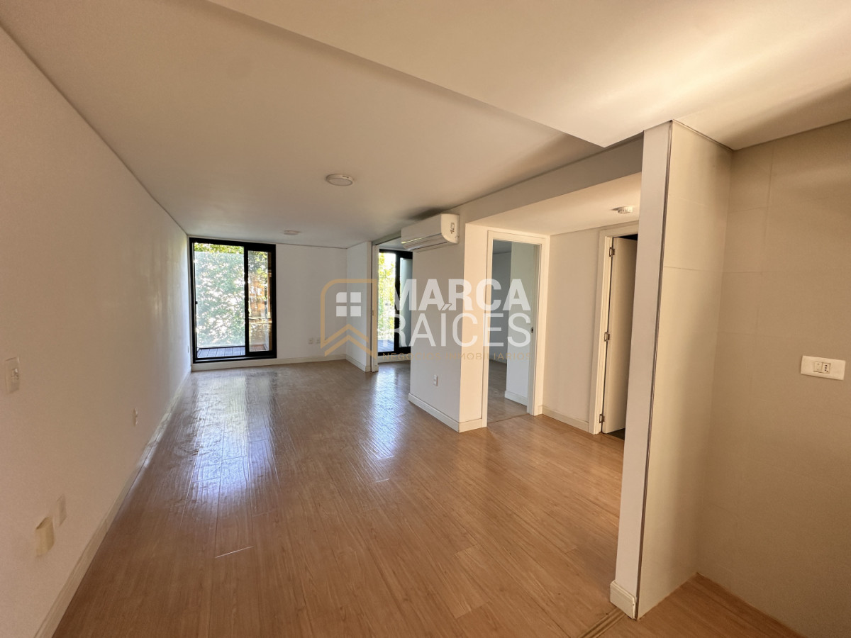 Apartamento ID.1790 - Alquiler Apartamento 2 Dormitorios Centro Montevideo