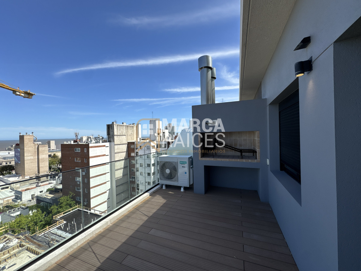 Apartamento ID.1201 - Venta Pent House 2 Dormitorios Con Renta Terraza con Parrillero Y Garaje Doble Punta Carretas Montevideo