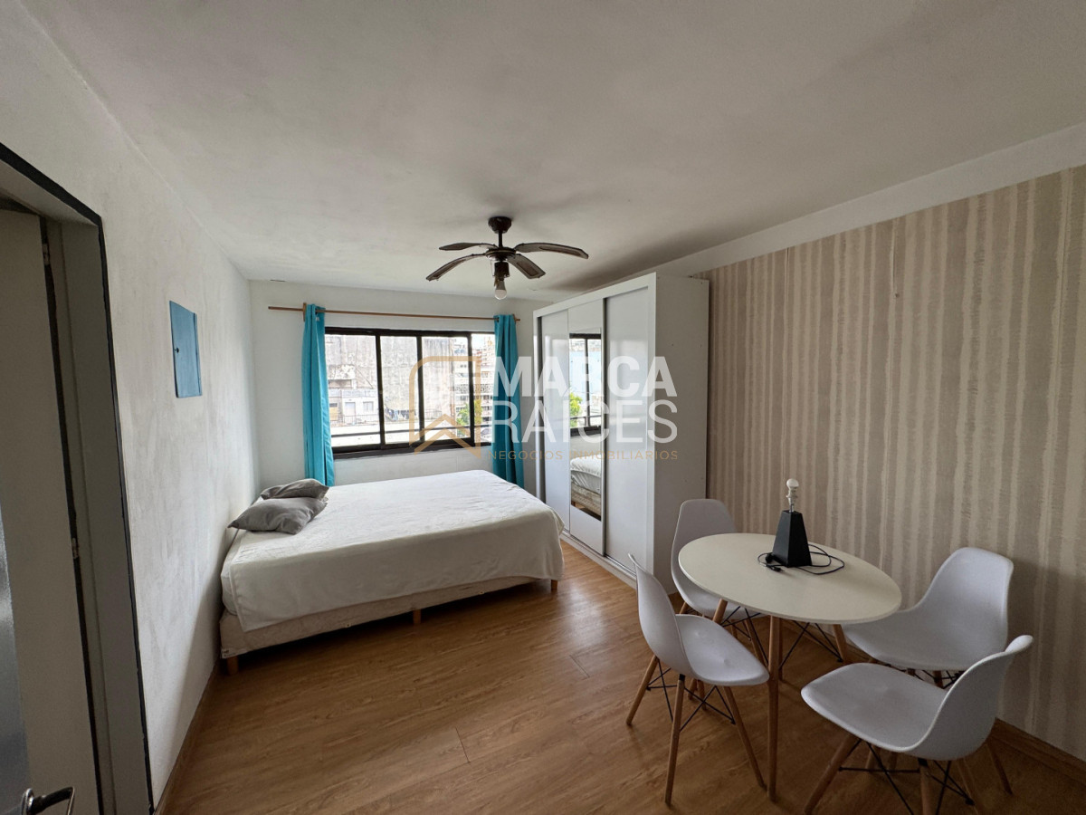 Apartamento ID.120 - Venta Apartamento Monoambiente Luminoso Centro a 1 Cuadra de ORT Montevideo
