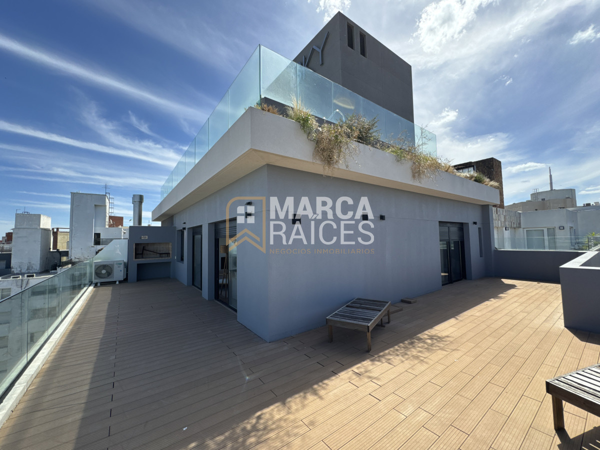 Apartamento ID.1201 - Venta Pent House 2 Dormitorios Con Renta Terraza con Parrillero Y Garaje Doble Punta Carretas Montevideo