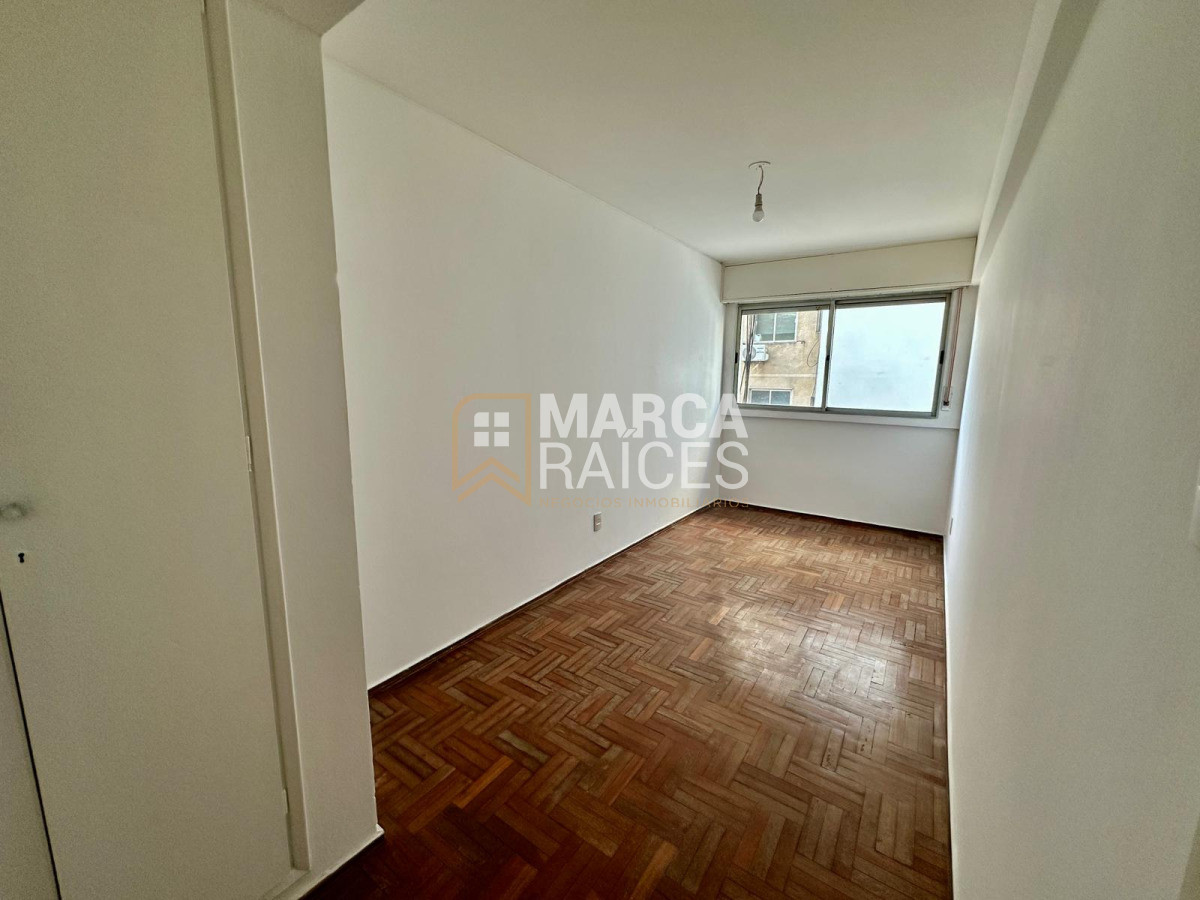 Apartamento ID.1665 - Alquiler Apartamento 2 Dormitorios 2 Baños Opcion Garage Pocitos Montevideo