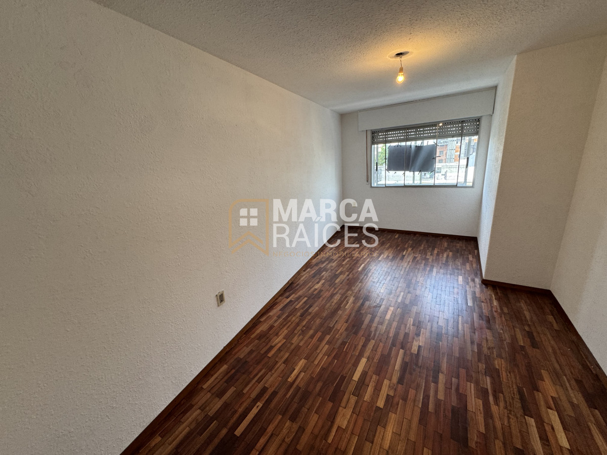 Apartamento ID.828 - Alquiler Apartamento 2 Dormitorios Luminoso Cordon Montevideo