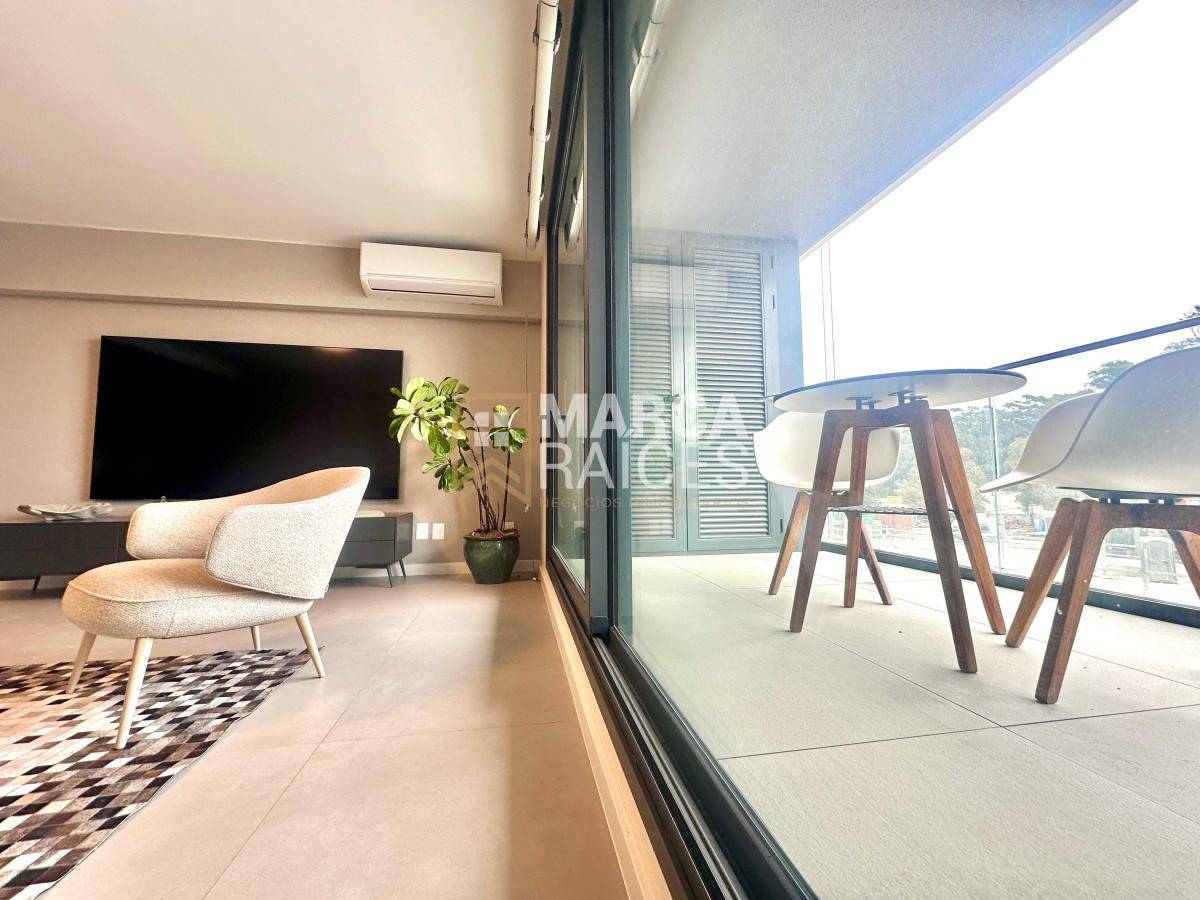 Apartamento ID.1148 - Venta Apartamento Premium Carrasco Este 3 Dormitorios 3 Baños Vista al Lago a Estrenar