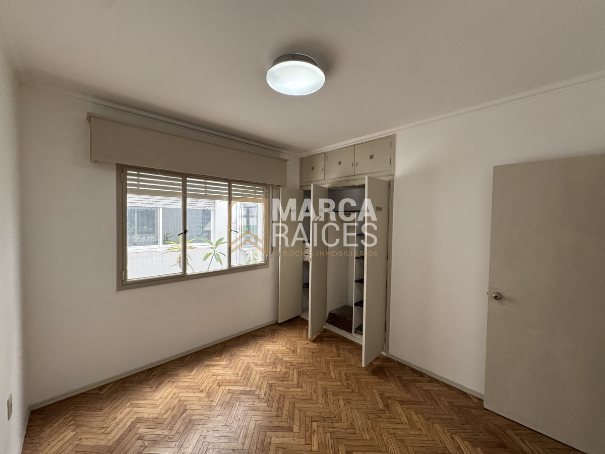 Apartamento ID.1529 - Alquiler Hermoso Apartamento de 3 Dormitorios 2 Baños en Punta Carretas Montevideo