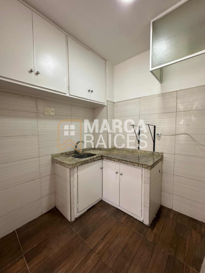 Apartamento ID.1826 - Alquiler Apartamento 1 Dormitorio al frente. Centro, Montevideo