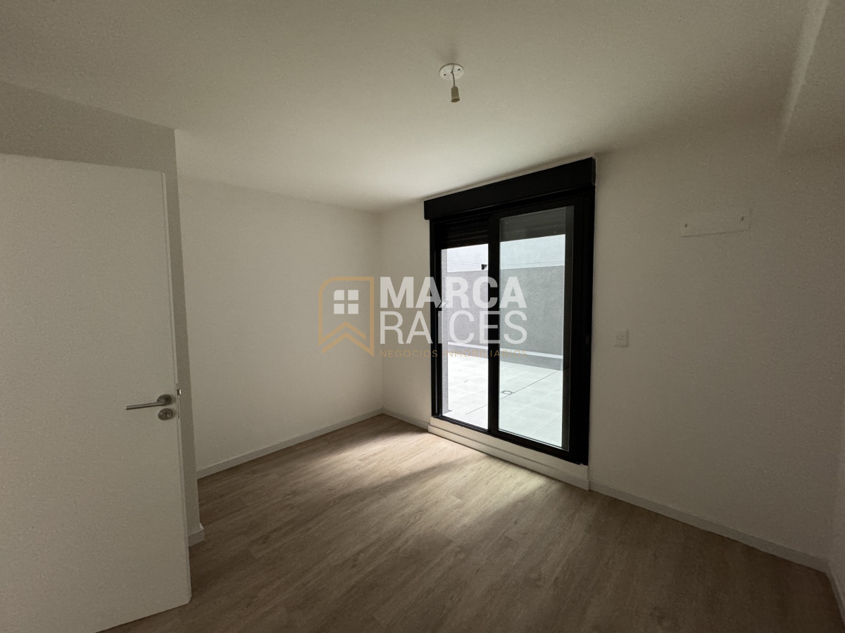 Apartamento ID.999 - Venta Apartamento 1 Dormitorio a estrenar con patio Cordon Montevideo