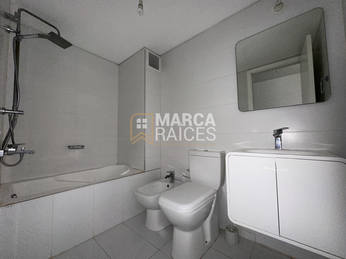 Apartamento ID.1379 - Alquiler Apartamento 2 Dormitorios Centro Montevideo