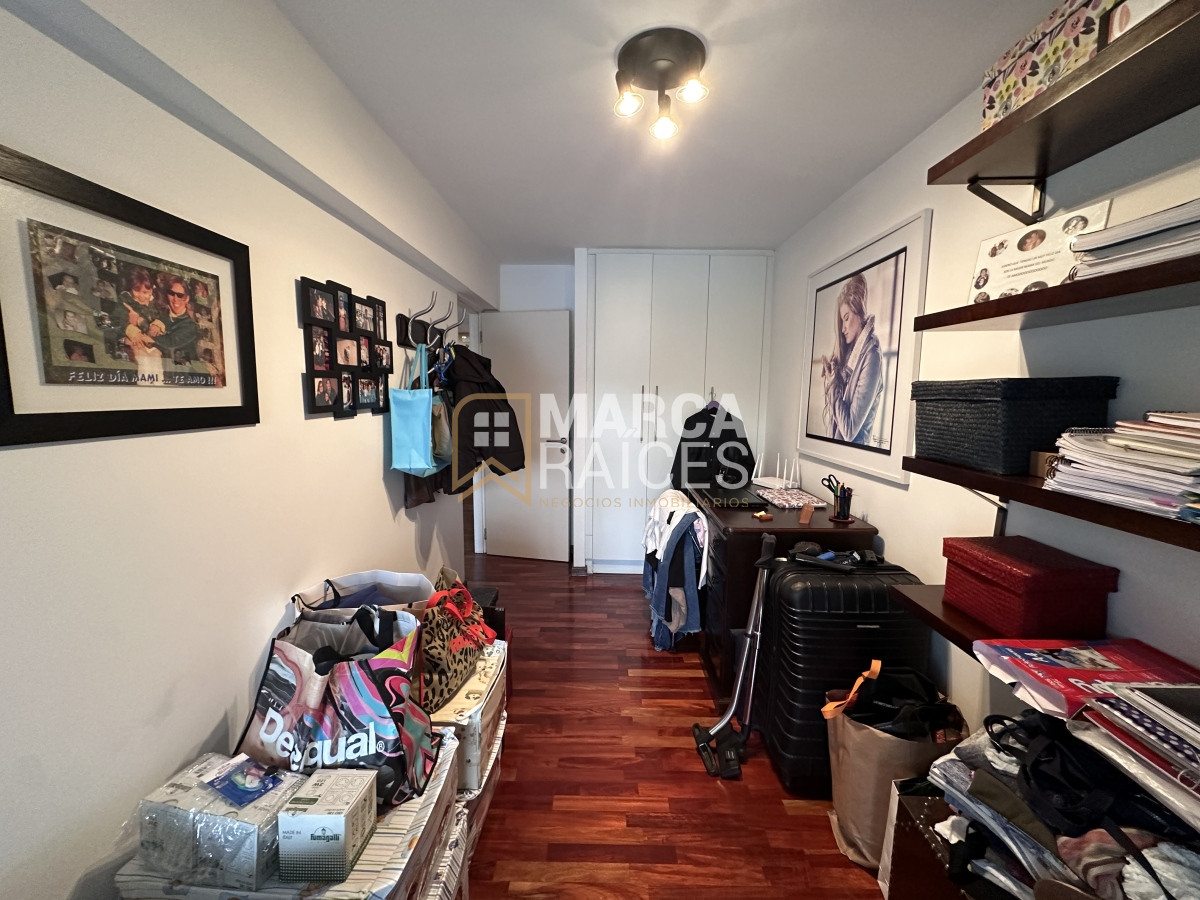 Apartamento ID.1043 - Venta Hermoso Apartamento 3 Dormitorios 3 Baños Balcon Patio Parrillero Pocitos Montevideo
