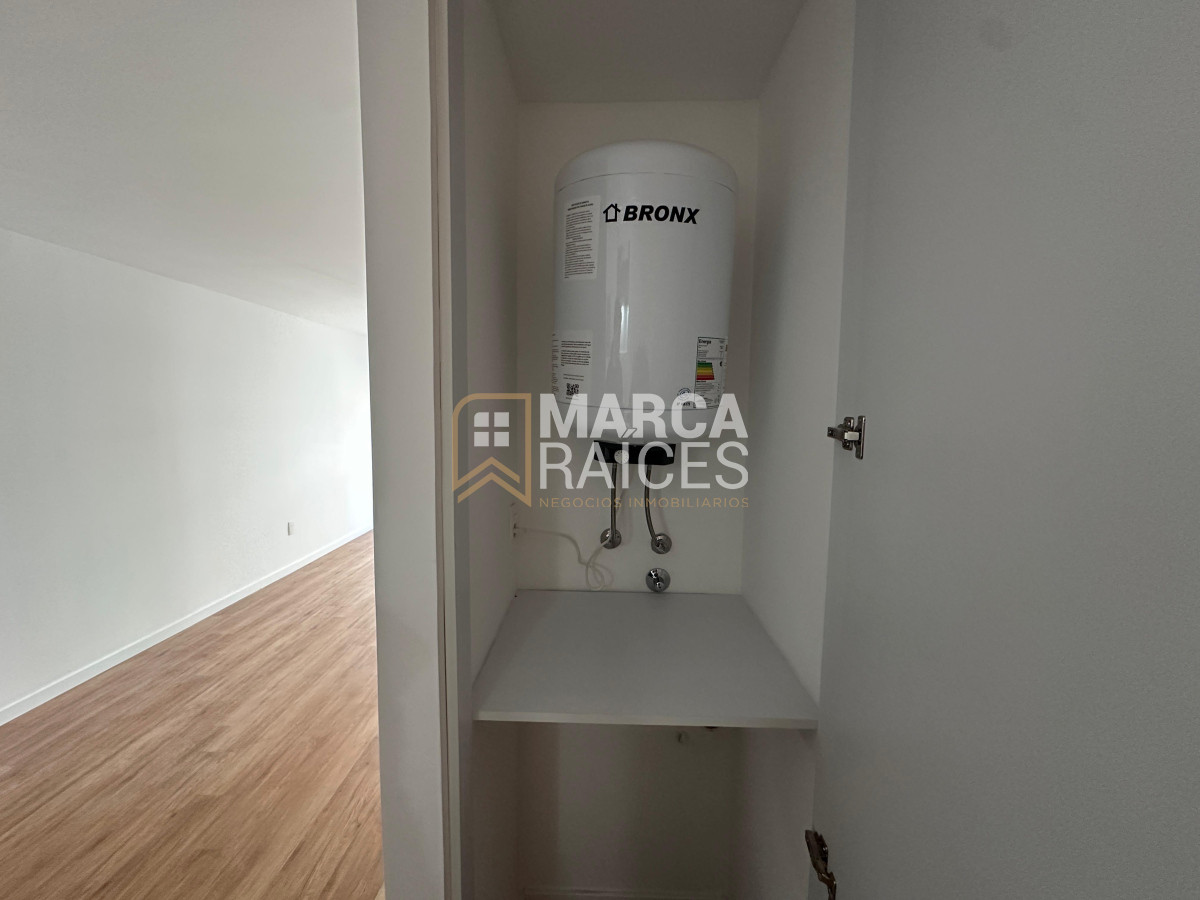 Apartamento ID.1609 - Alquiler Apartamento Monoambiente Al Frente Luminoso A Estrenar semi equipado Tres Cruces Montevideo
