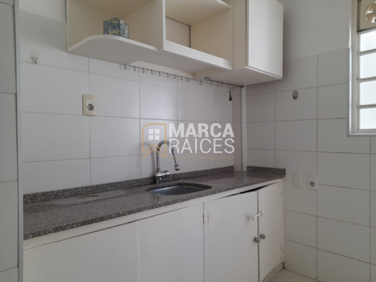 Apartamento ID.1816 - Alquiler Apartamento 2 Dormitorios, planta baja con patio. La Blanqueada, Montevideo