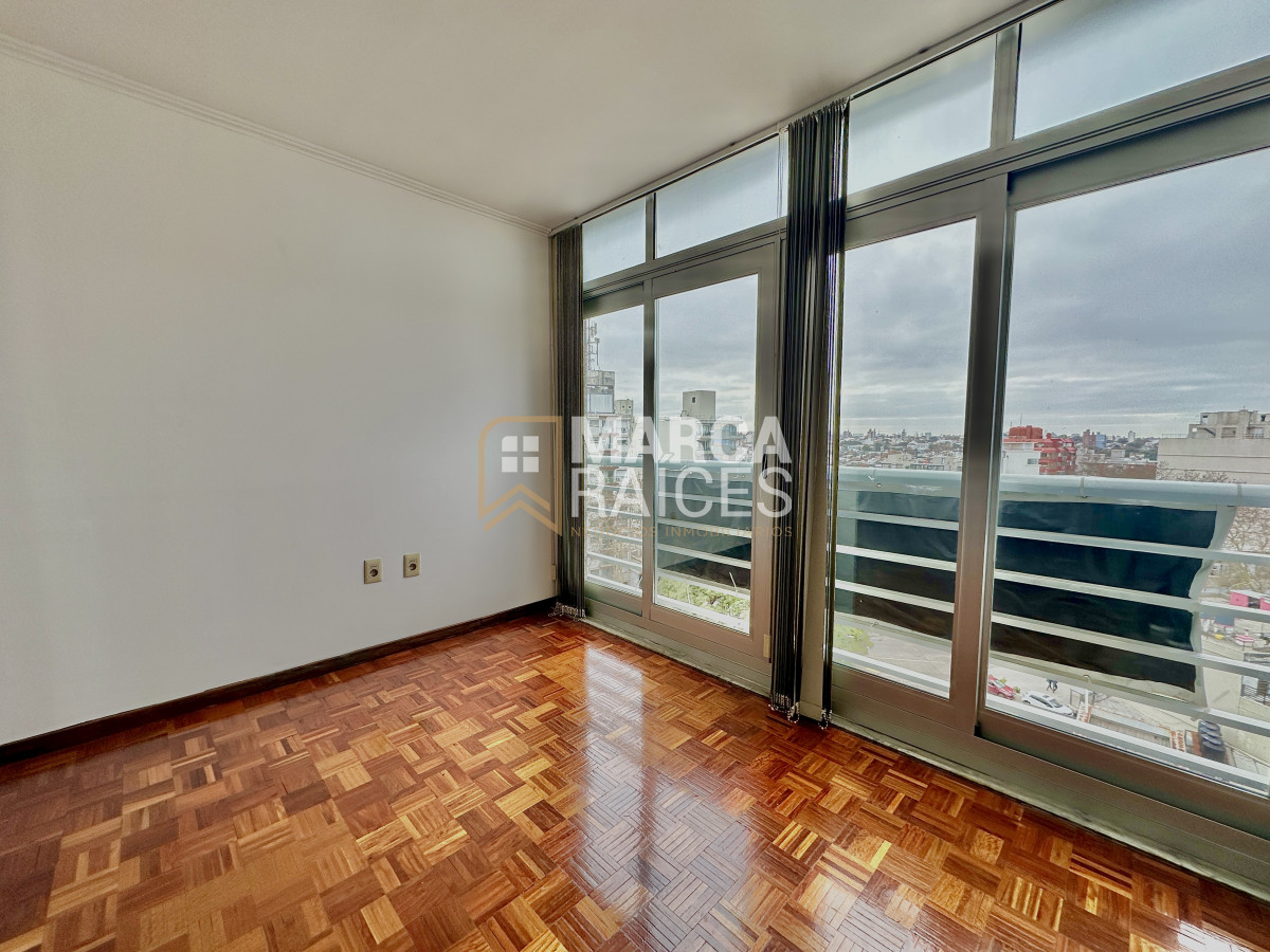 Apartamento ID.1650 - Alquiler Apartamento 2 Dormitoros Garage Pocitos Montevideo