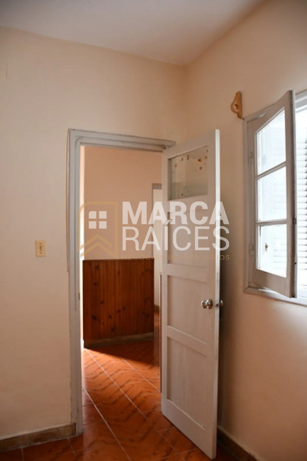 Apartamento ID.2012 - Alquiler Apartamento 4 Dormitorios, 2 Baños. La Blanqueada, Montevideo