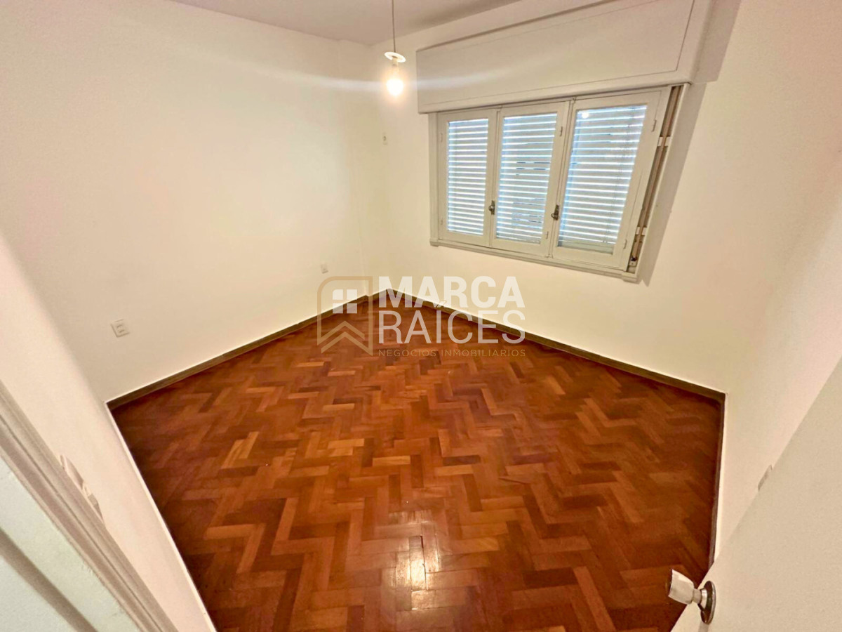 Apartamento ID.1886 - Alquiler Apartamento 2 Dormitorios Centro Montevideo